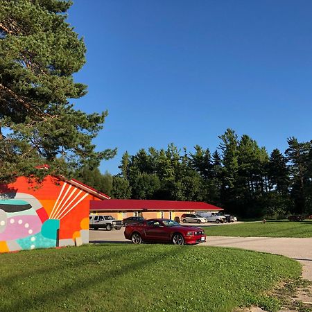 Top Notch Motel Wiarton Kültér fotó